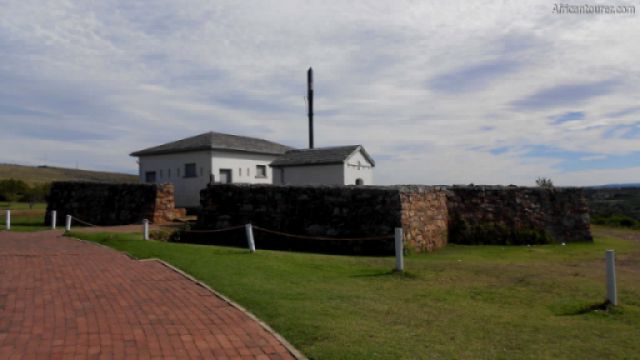  Fort Selwyn museum of Grahamstown as seen from outside <sup>1</sup>