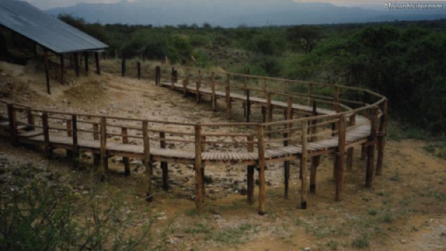  Olorgesailie prehistoric site, a walkway near one of the sites where findings were made <sup>1</sup>