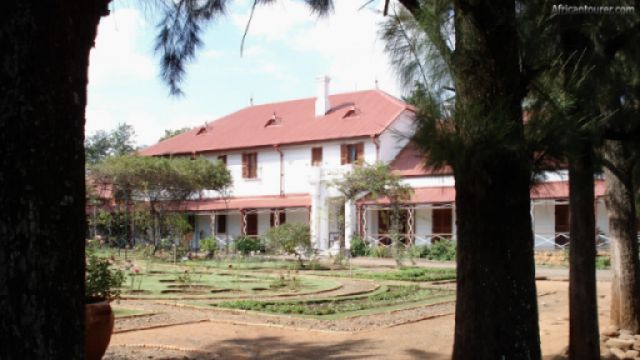  Sammy Marks House museum of  Pretoria as seen from gardens at its front <sup>1</sup>
